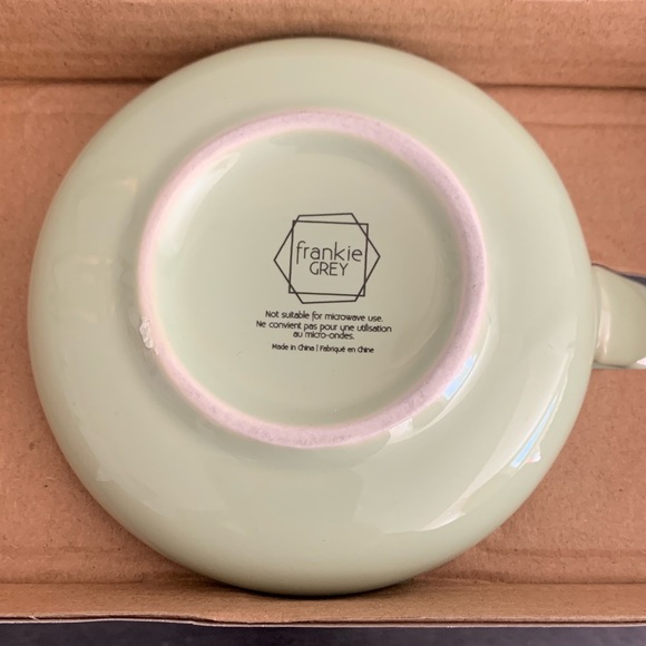 Frankie Grey mug & eye mask set NIB - Picture 4 of 6